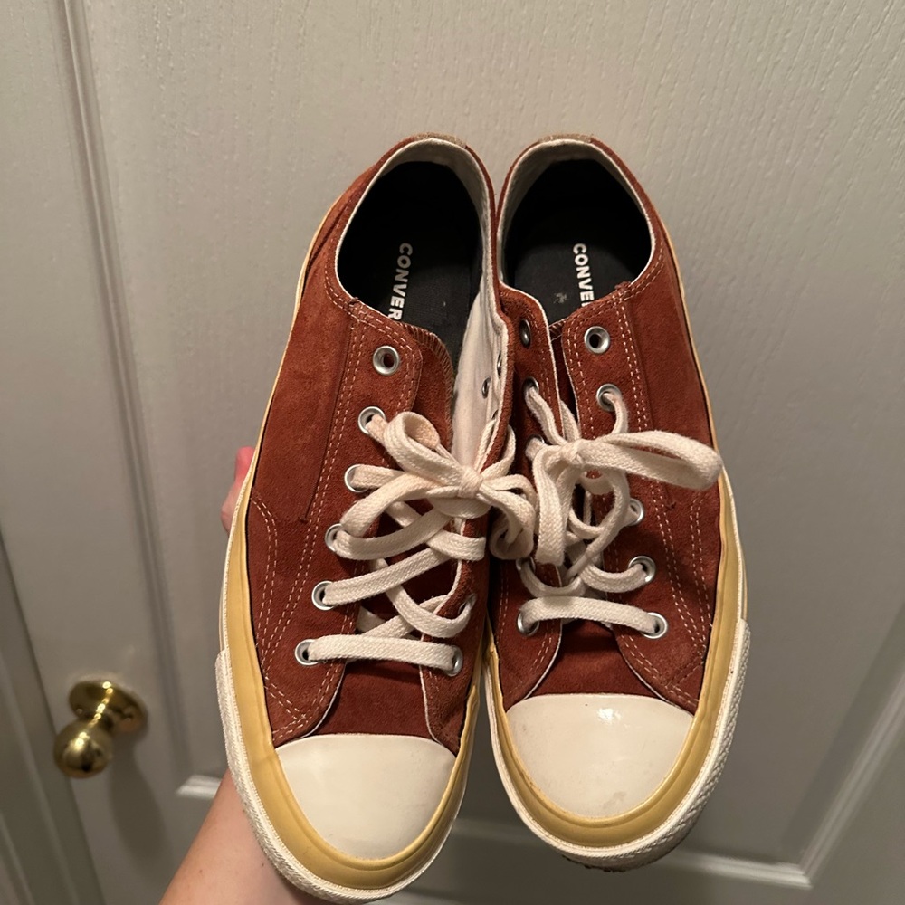 Custom Converse W10 M8 - Rust yellow and white